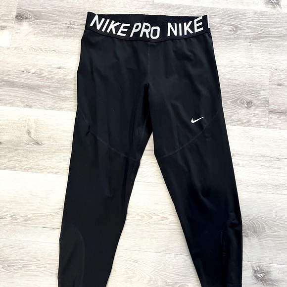 NIKE- PRO LEGGINGS - Picture 1 of 5